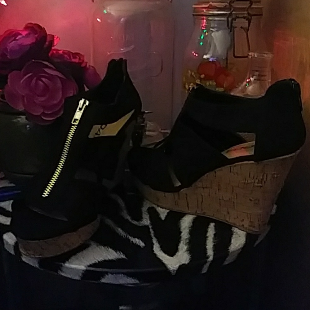 Size 7 heels